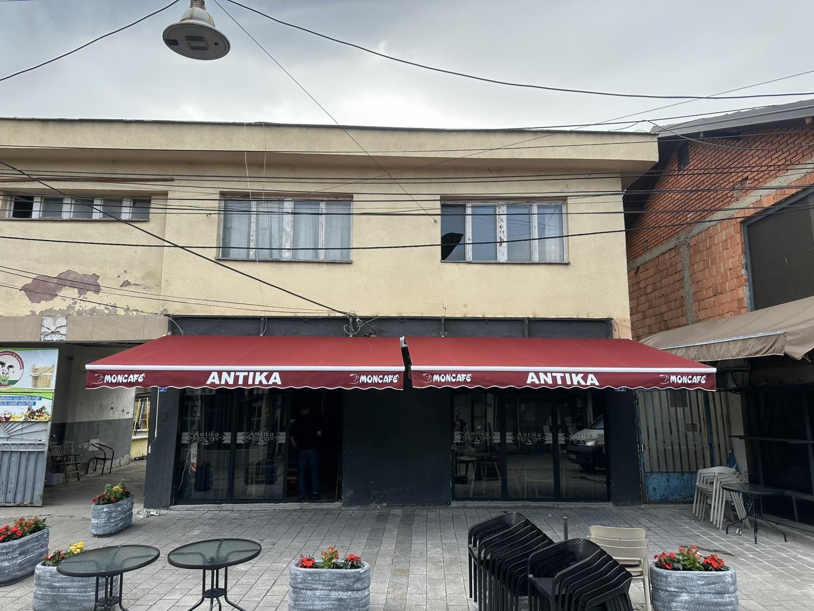 Tenda Antika